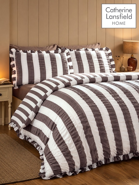 Catherine Lansfield Seersucker Ruffle Duvet Cover & Pillowcase Set