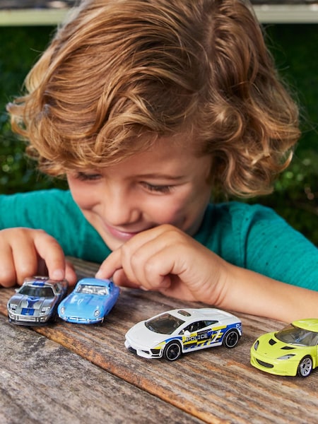 Mattel Games Matchbox™ Hero City 5 Pack Assorted Toy Set (554228) | £13