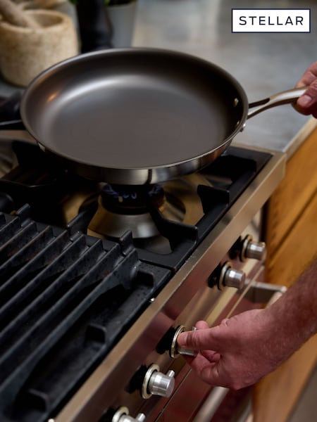 Stellar Zero 28cm Uncoated Non-stick Frying Pan