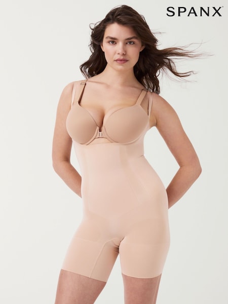 SPANXsculpt™ On Core Open-Bust Mid-Thigh Bodysuit (582550) | £92