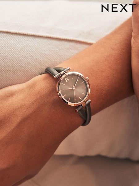 Metallic Cross-Over Strap Watch (589775) | £34