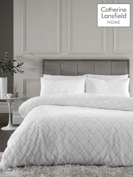 Catherine Lansfield White Soft Diamond Cosy and Warm Fleece Duvet Cover Set (631938) | £30 - £65
