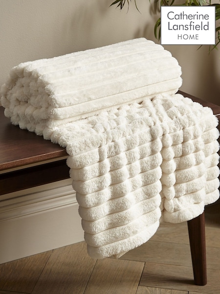 Catherine Lansfield Cream Soft and Cosy Ribbed Faux Fur Throw (637827) | £27