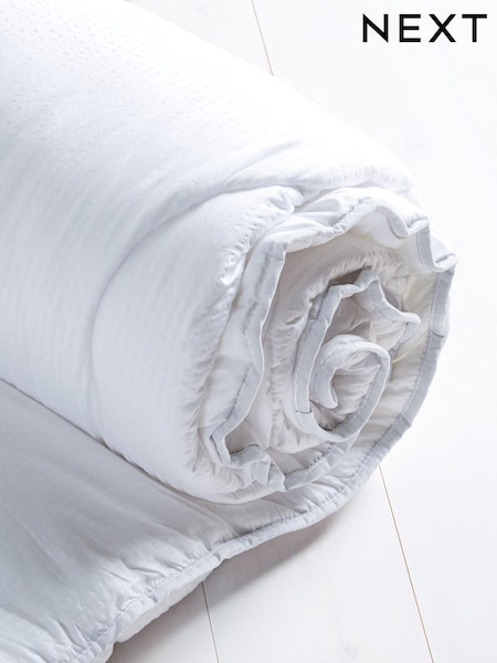 Sleep In Silk 3 Tog Duvet (669988) | £25 - £60