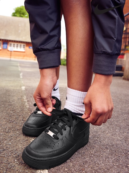 Nike Black Air Force 1 Youth Trainers (678516) | £70