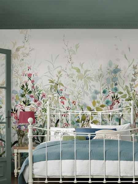Laura Ashley Multi Pointon Fields 3M Mural (692327) | £250