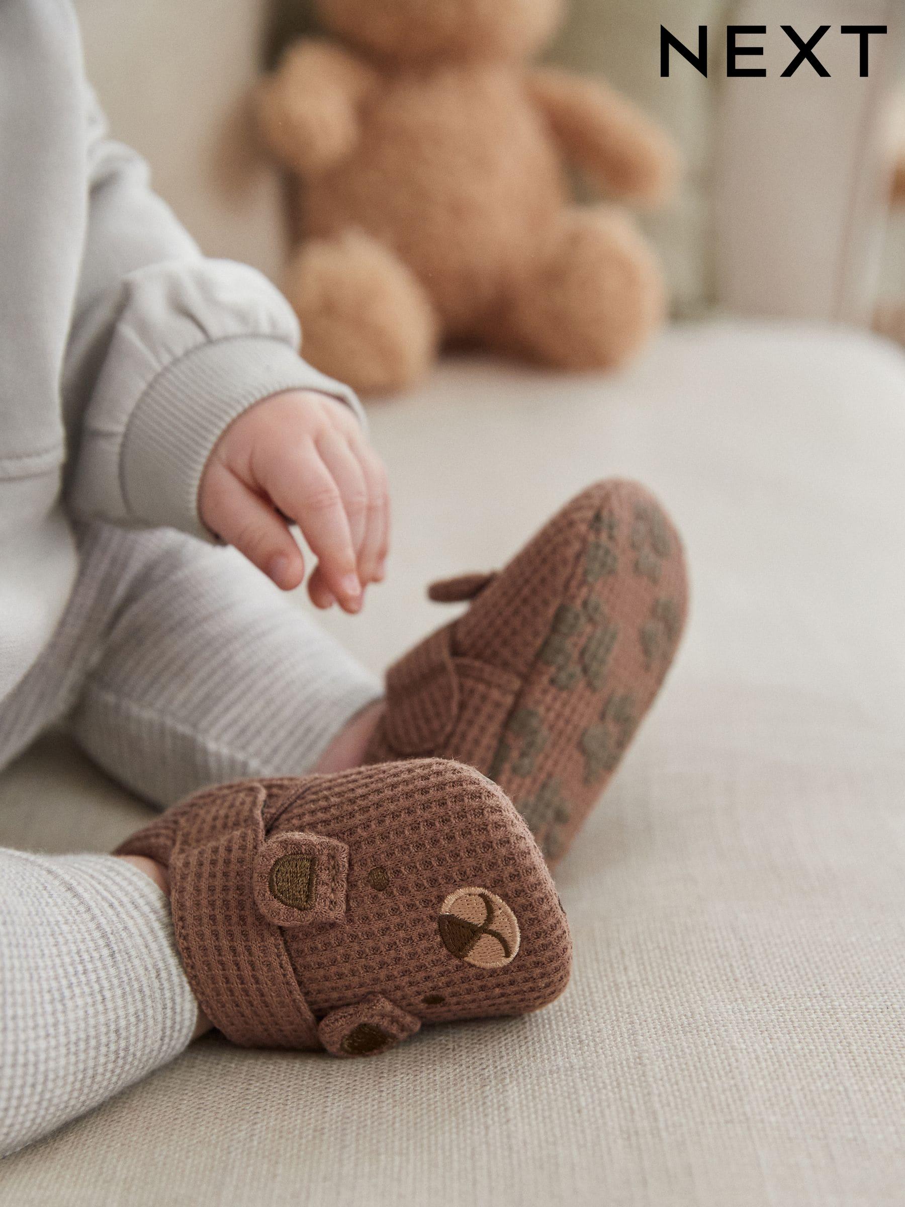 Warm shoes for baby boy cheap