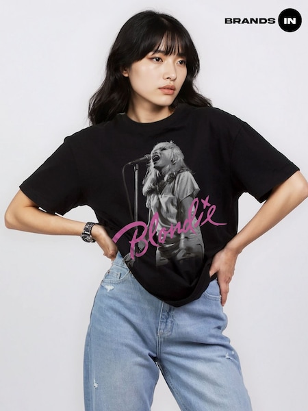 Black - Brands In Blondie Singing T-shirt