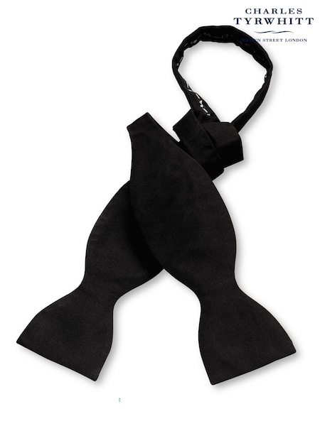 Charles Tyrwhitt Black Barathea Self-Tie Silk Bow Tie (873230) | £35
