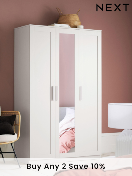 White Flynn Triple Wardrobe (902418) | £350