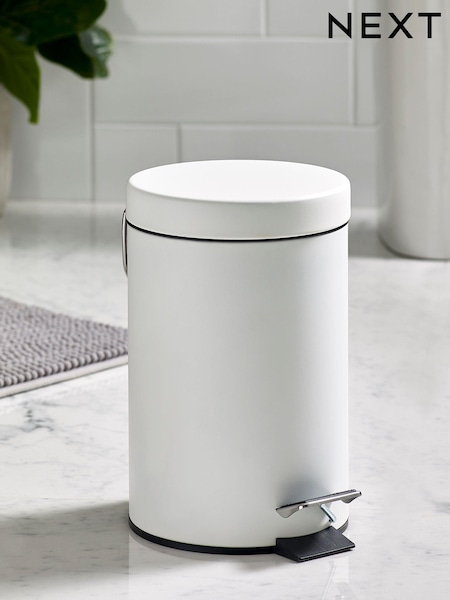 White Soft Close Pedal 3 Litre Bin (924612) | £12