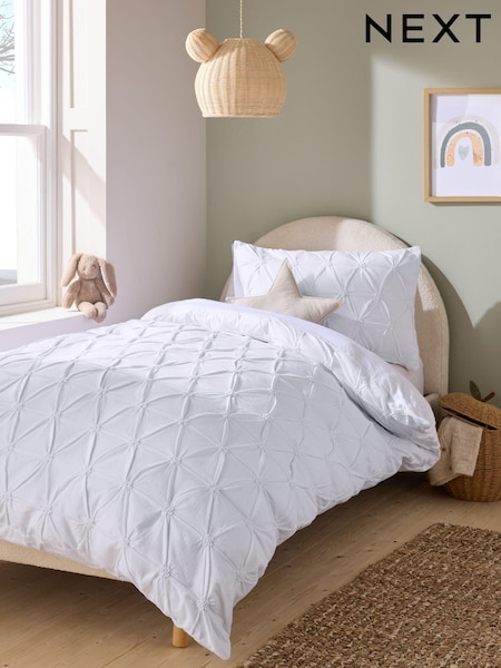 White Daisy Pleats Supersoft Brushed Cotton 100% Cotton Duvet Cover and Pillowcase Set (950829) | £45 - £70