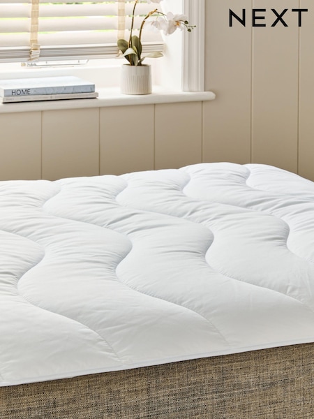 White Temperature Regulating Deep Filled Mattress Protector (965023) | £40 - £55
