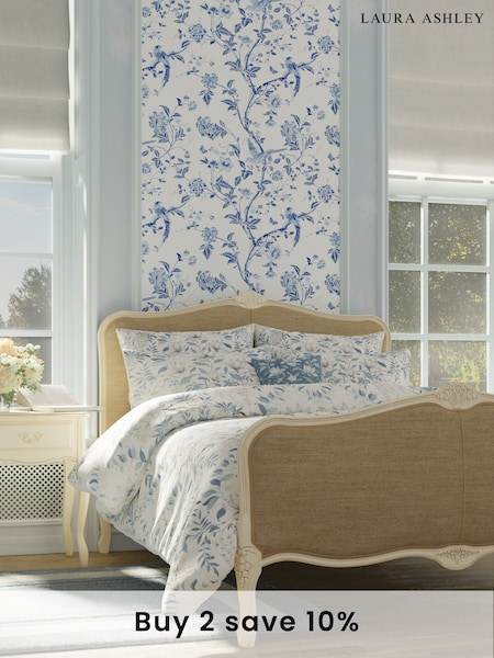 Laura Ashley Ivory Provencale Bed Frame (A40752) | £1,700 - £1,850