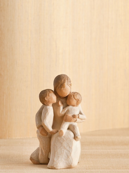 Willow Tree Cream Quietly Figurine (A66184) | £42