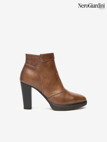 NeroGiardini Brown Leather Ankle Boots (AA0650) | £165