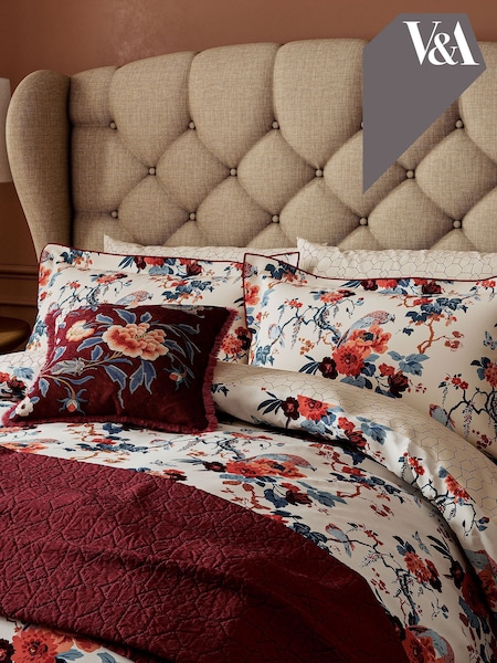 V&A Blue and Red Chinoiserie Charm 100% Cotton Duvet Cover and Pillowcase Set (AA0800) | £70 - £110