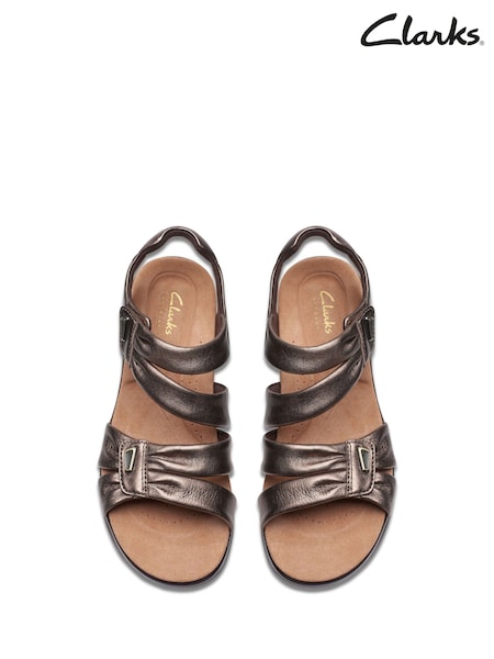 Clarks Natural Wide Fit (E) Leather Kitly Ave Sandals (AA1511) | £70