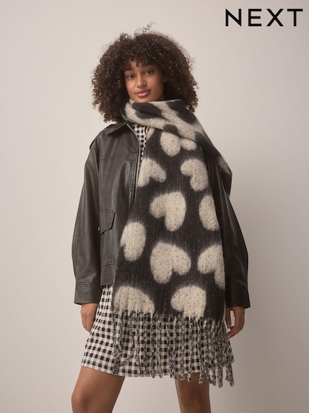 Black & White Heart Heavyweight Blanket Scarf (AA1580) | £22