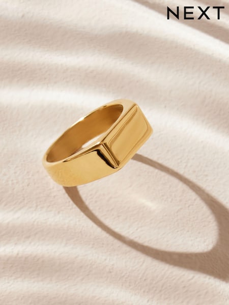 Gold Tone Stainless Steel Rectangular Signet Ring (AA1649) | £20