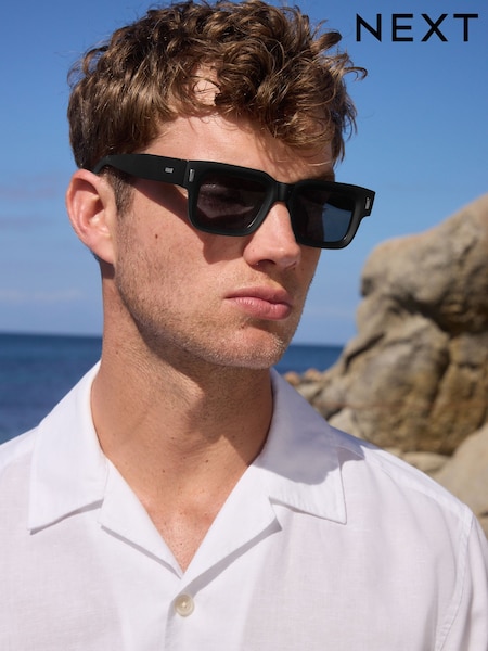 Black Rectangular Chunky Frame Sunglasses (AA3138) | £15