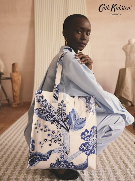 Cath Kidston Blue/White Daydream Floral Large Book Bag (AA4026) | £26