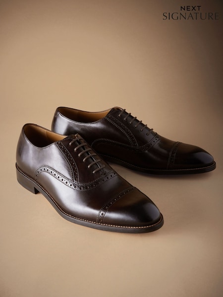 Brown Standard Fit Signature Leather Sole Oxford Toe Cap Shoes (AA9489) | £99