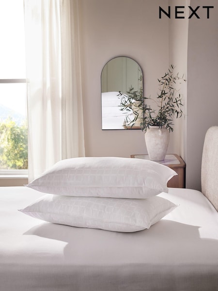 Medium King Size Feels Like Down Pillow (AA9677) | £40