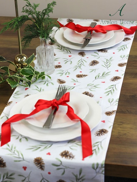 Avalon Home White Red Mistletoe and Pine 100% Cotton Table Runner (AB6209) | £36