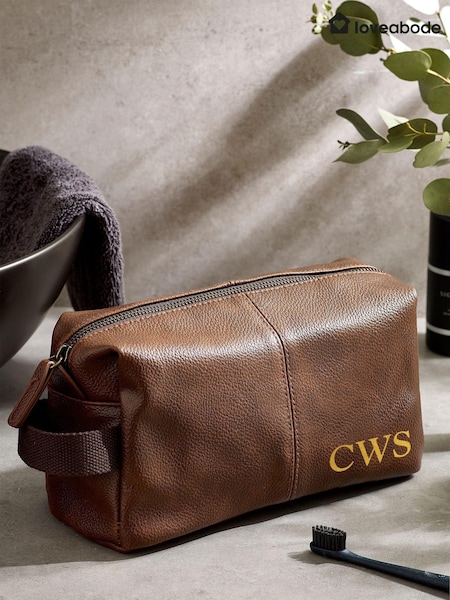 Loveabode Personalised Faux Leather Brown Wash Bag (AB8653) | £24