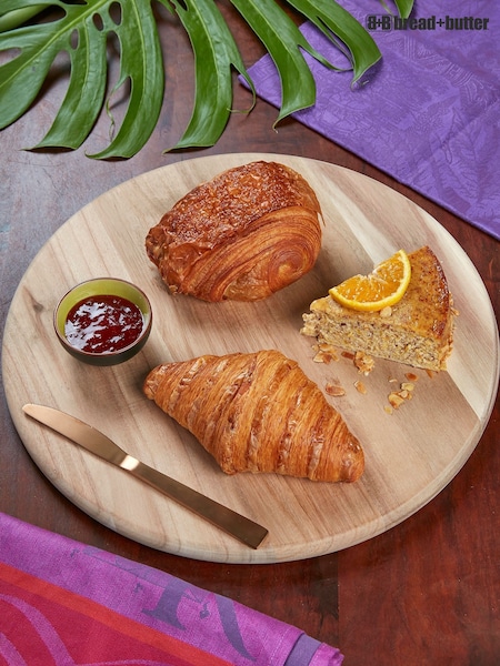 Bread + Butter Acacia Rounded Edge Serving Board (AC7652) | £25