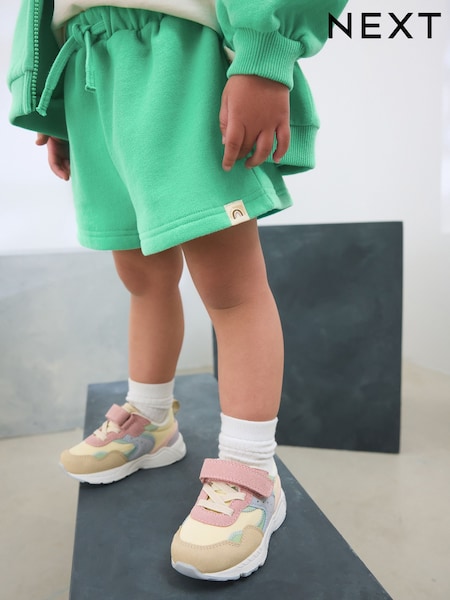 Green Shorts (3mths-7yrs) (AD1788) | £5.50 - £7.50