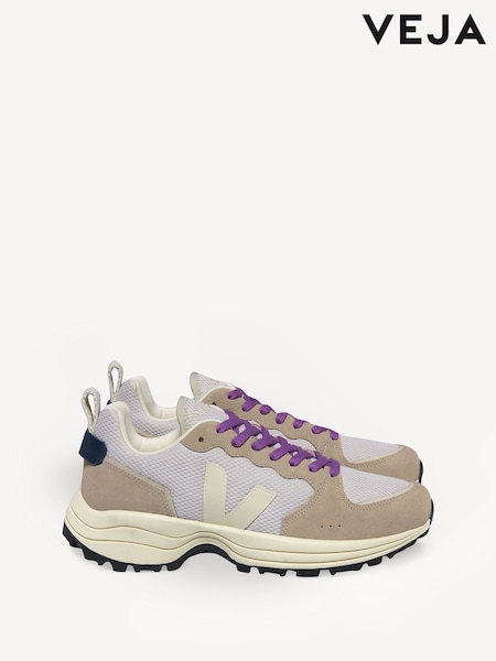 Veja Venturi II Trainers (AD2242) | £160