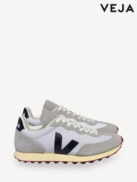 Veja Rio Branco Trainers (AD2255) | £125