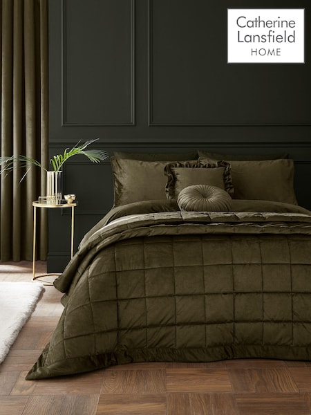 Catherine Lansfield Olive Green Kingsley So Soft Matt Velvet Quilted Bedspread (AD3072) | £45