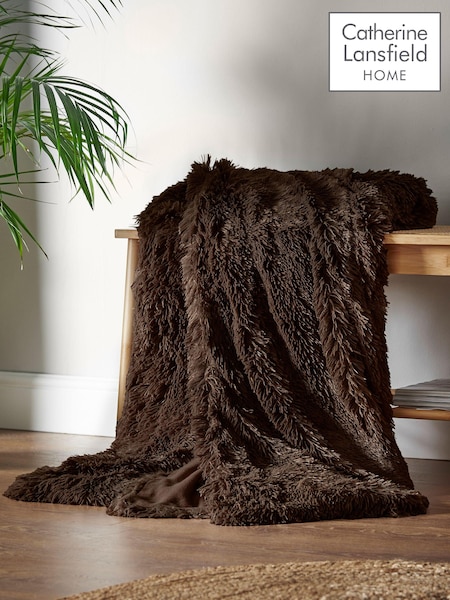 Catherine Lansfield Chocolate So Soft Cuddly Throw (AD3364) | £24