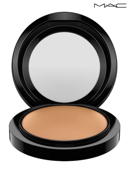 MAC Mineralize Skinfinish Face Powder (AF8494) | £34