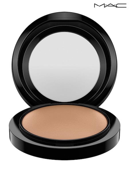 MAC Mineralize Skinfinish Natural Face Powder (AF8637) | £34