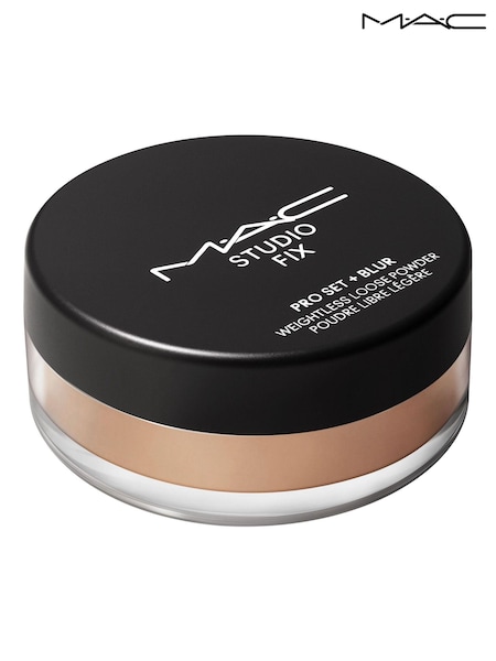 MAC Studio Fix Pro Set + Blur Weightless Loose Powder (AF9883) | £34