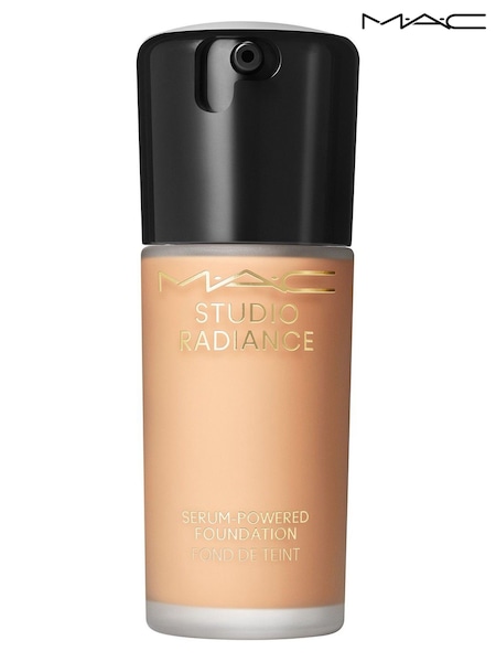 MAC Studio Radiance Serum Powered Foundation (AG0208) | £39