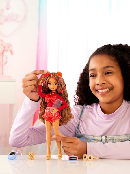Mattel Games Dream Besties Teresa (AG1888) | £28