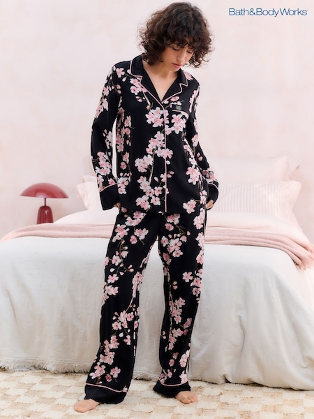 Bath & Body Works Black Japanese Cherry Blossom Button Through Pyjama Set (AG9251) | £46