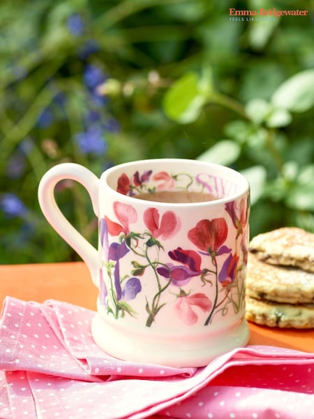 Emma Bridgewater Cream Sweet Pea Multi 1/2 Pint Mug (AJ5269) | £25
