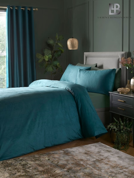 Laurence Llewelyn-Bowen Teal Montrose Velvet Duvet Cover Set (AJ9326) | £60 - £75