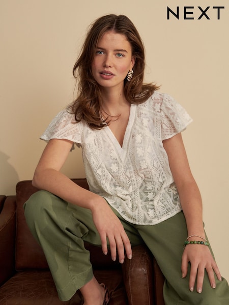 White V-Neck Short Sleeve Lace Blouse (AJ9911) | £34