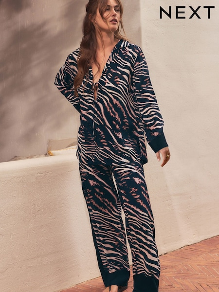 Black/Animal Long Sleeve Tunic Top (AK1048) | £39