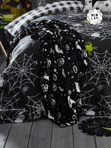 Bedlam Black Boo Fleece Throw (AK3532) | £16