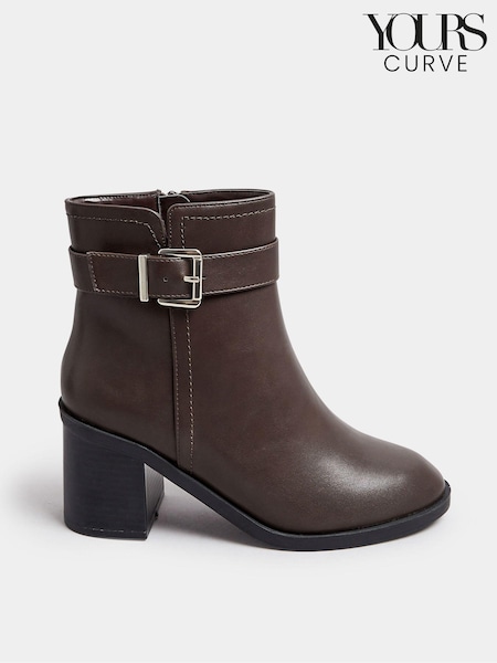 Yours Curve Brown Extra Wide Fit Buckle Block Boots (AK4277) | £50