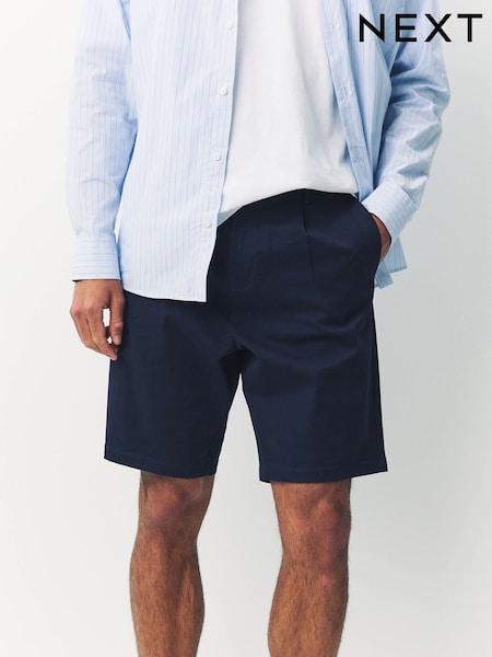 French Navy Straight Fit Pleated Chino Shorts (AL5473) | £20