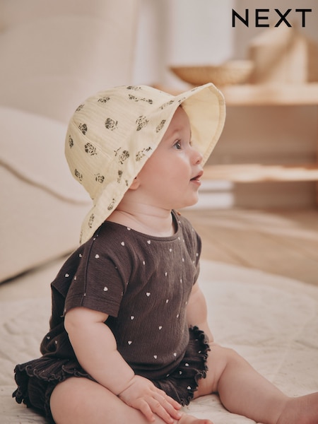 Neutral Floral Baby 100% Cotton Woven Bucket Hat (0mths-2yrs) (AL5696) | £8.50